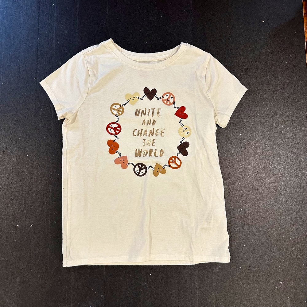 Cat & Jack UNITE AND CHANGE THE WORLD T-Shirt sz M (7/8)